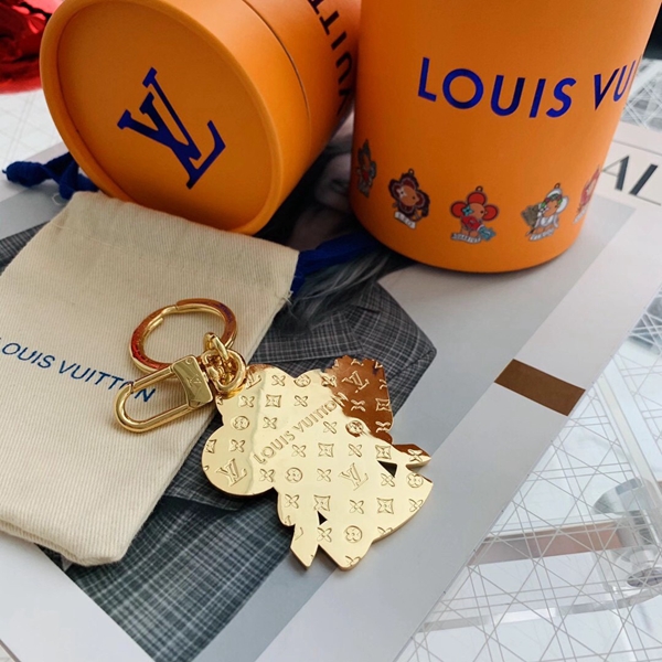 ブランドキーホルダー着用イメージ